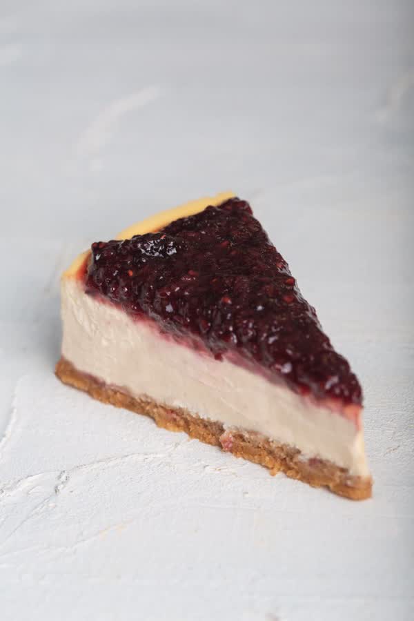 Orman meyveli cheesecake