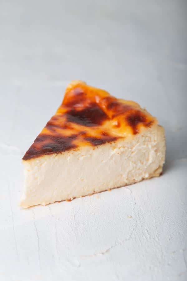 San Sebastian cheesecake